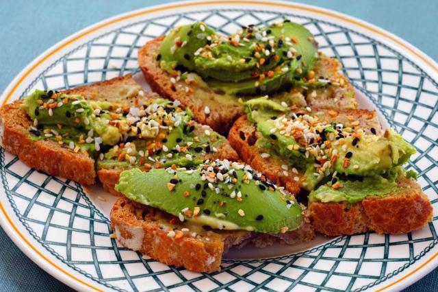 Embracing a Gluten-Free Lifestyle with Everything Seasoning Bread